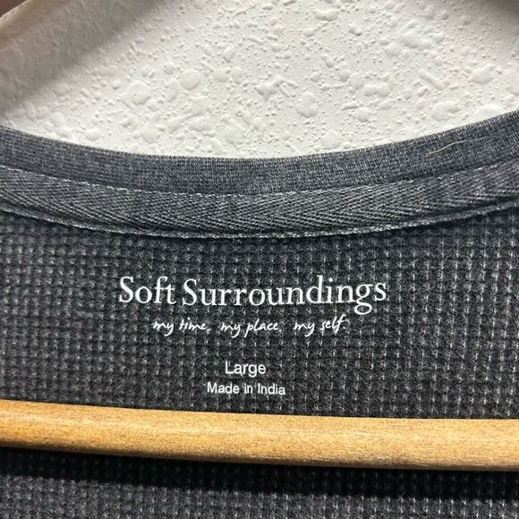 Soft Surroundings Embroidered Cold Shoulder Waffle Knit Gray Top Size L - Picture 5 of 12